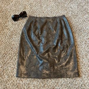 ✨Like 🆕 Black Gold Brown Faux Snakeskin Skirt ✨